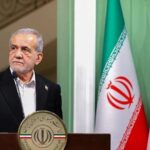 الرئيس الإيراني يعلن بدء عمل مجلس القيادة الانتقالي بعد مقتل خامنئي