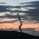 غارات إسرائيلية مكثفة على جنوب لبنان وسط مواجهات مع حزب الله